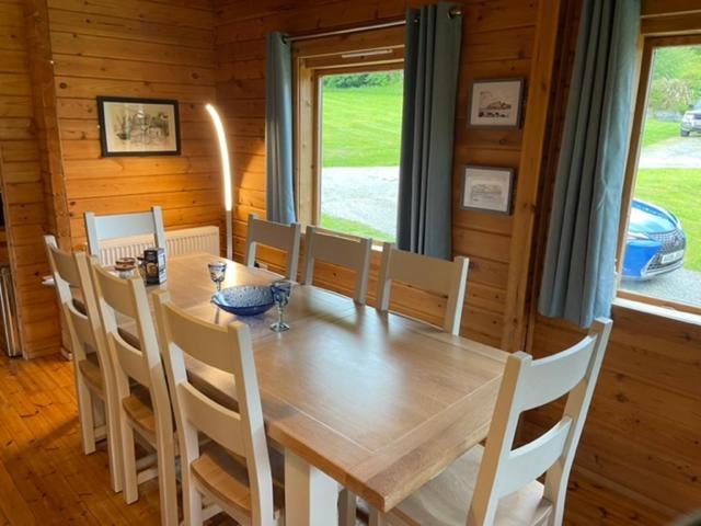 Luxury 3 Bedroom, 3 Bathroom Lodge With Hot Tub Llanbedr  Exteriör bild
