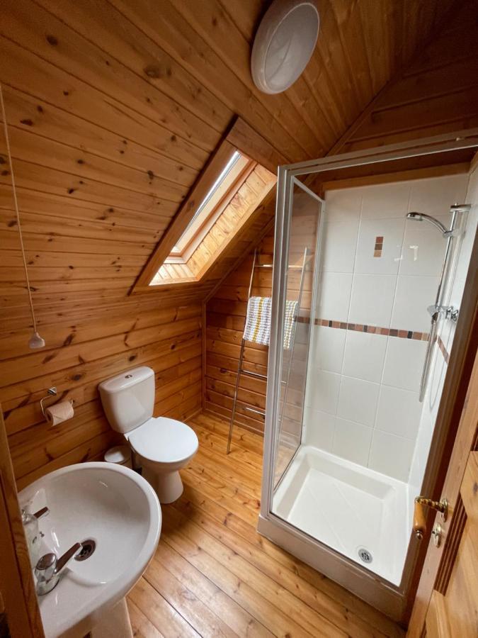 Luxury 3 Bedroom, 3 Bathroom Lodge With Hot Tub Llanbedr  Exteriör bild